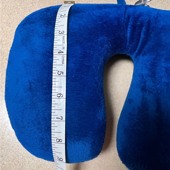 Velocity Plush Royal Blue Travel Pillow - Picture 2 of 5